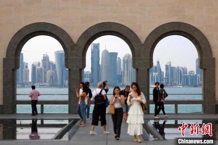 卡塔尔世界杯：阿拉伯风情与足球激情的完美交