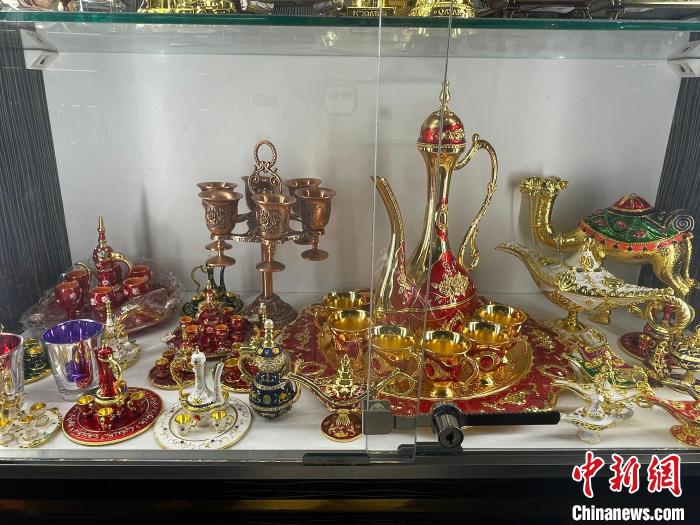 卡塔尔世界杯：阿拉伯风情与足球激情的完美交