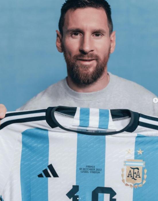 梅西拍卖世界杯六件球衣 包含决赛战袍或创纪录