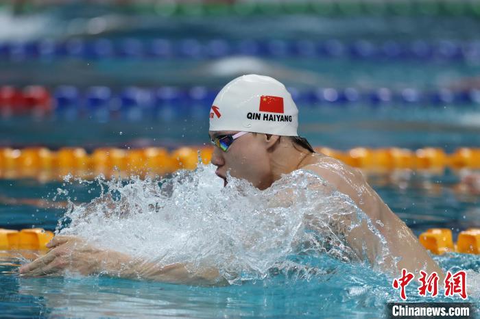 覃海洋在山东青岛全国春