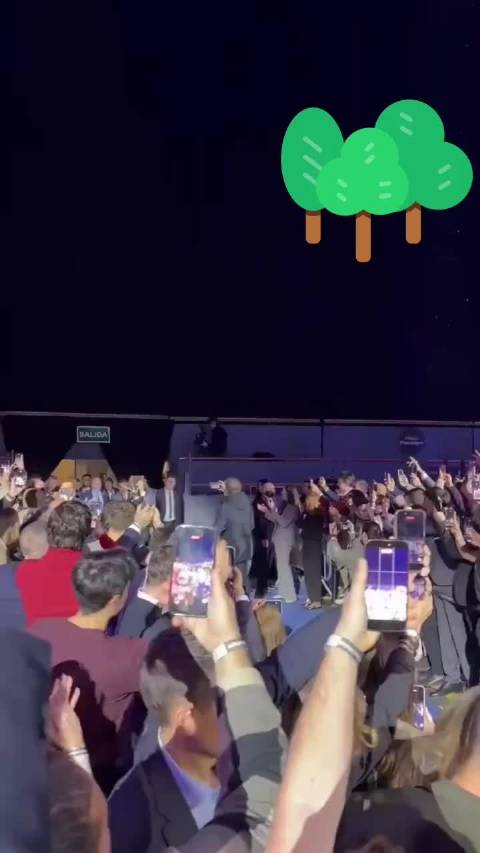 达洛绝杀破门 奥斯梅恩倒钩憾射 中国女篮力克捷