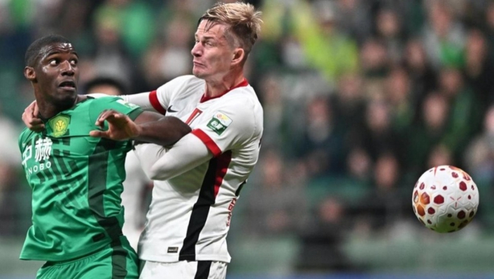 北京国安主场1-2负成都蓉城 争议判罚引争议